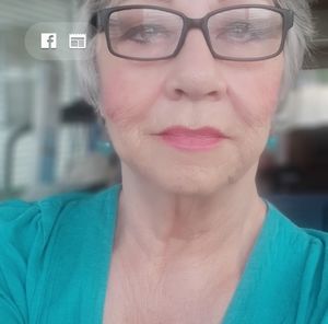 Meet your Posher, Gloria